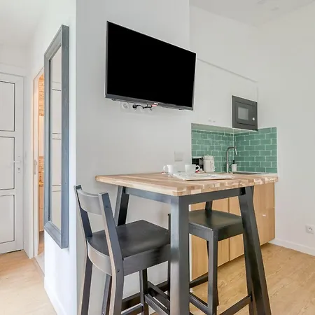 Charming Little House In Th Heart Of Batignolles